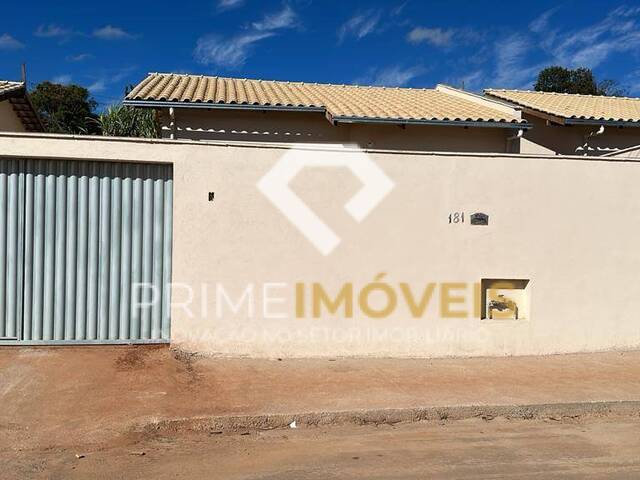#36 - Casa para Venda em Itatiaiuçu - MG - 1