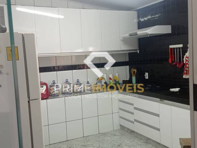 #37 - Casa para Venda em Itatiaiuçu - MG - 2