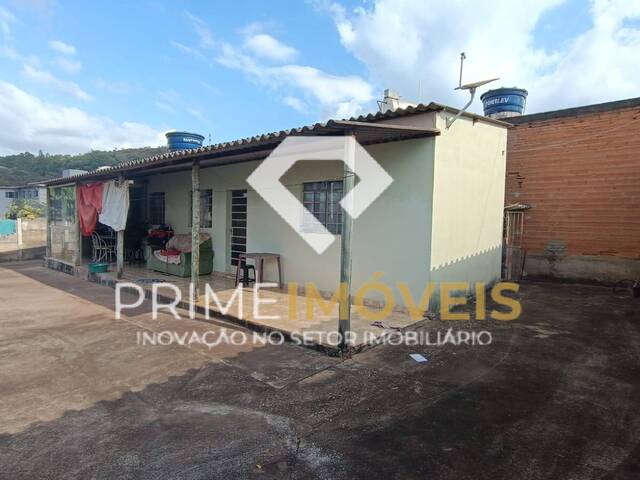 #77 - Casa para Venda em Itatiaiuçu - MG - 2