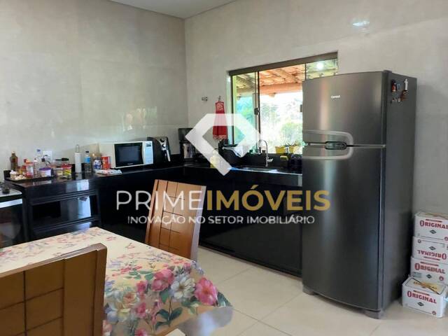 Casa para Venda em Itatiaiuçu - 2