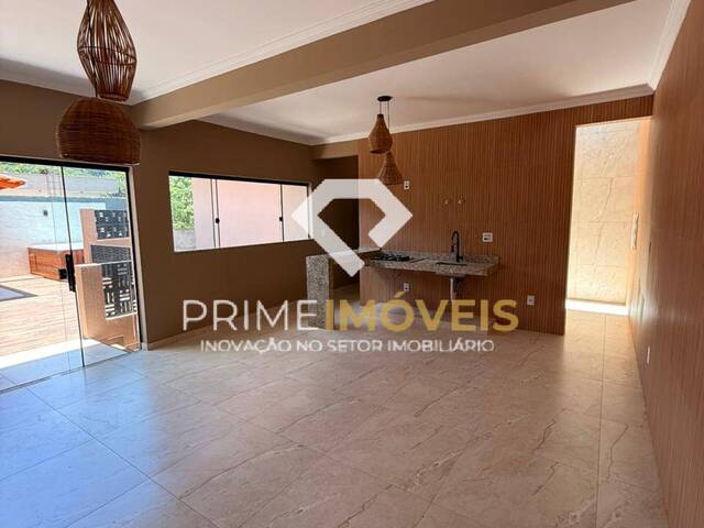 #138 - Casa para Venda em Itatiaiuçu - MG - 2